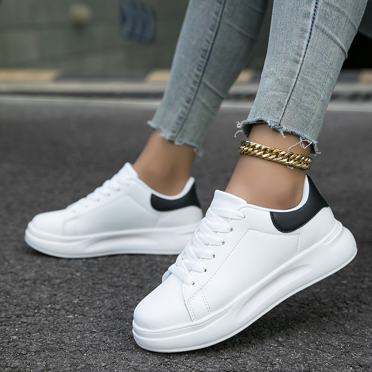 Romy – Adidași din piele albă în look curat
