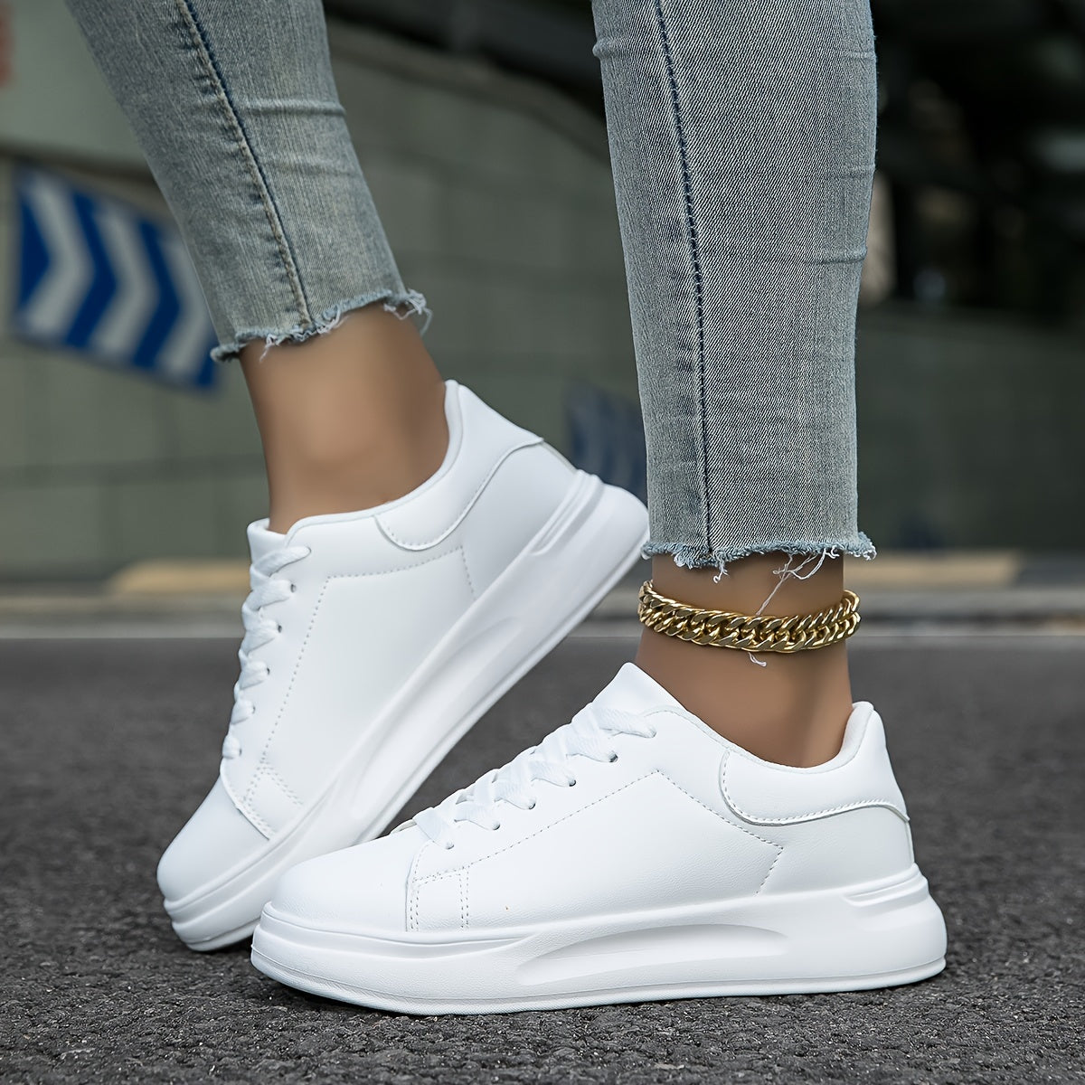 Romy – Adidași din piele albă în look curat