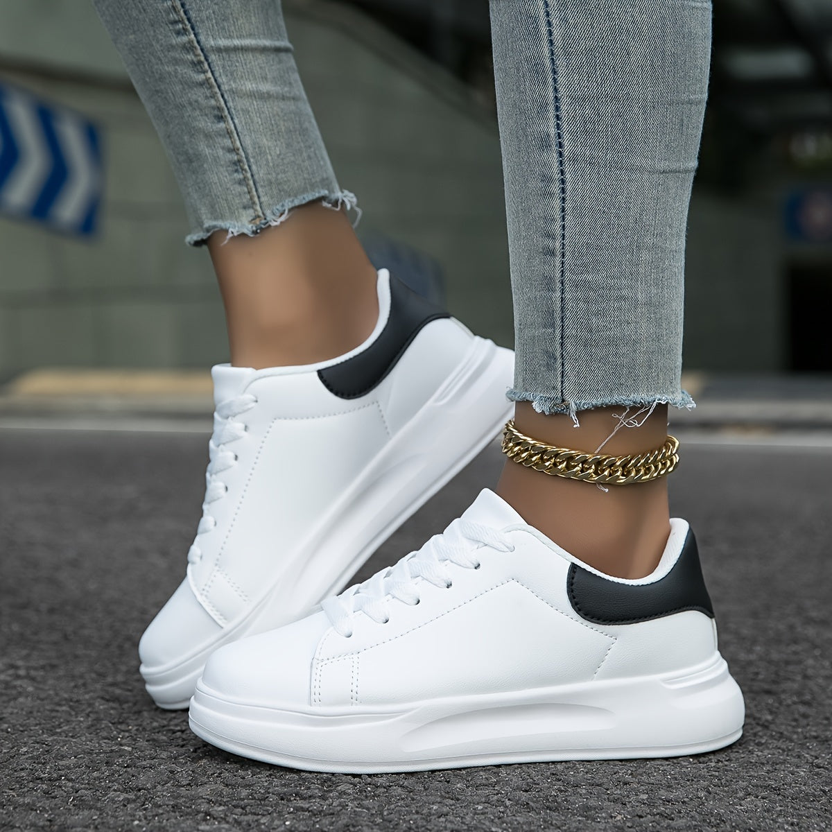 Romy – Adidași din piele albă în look curat