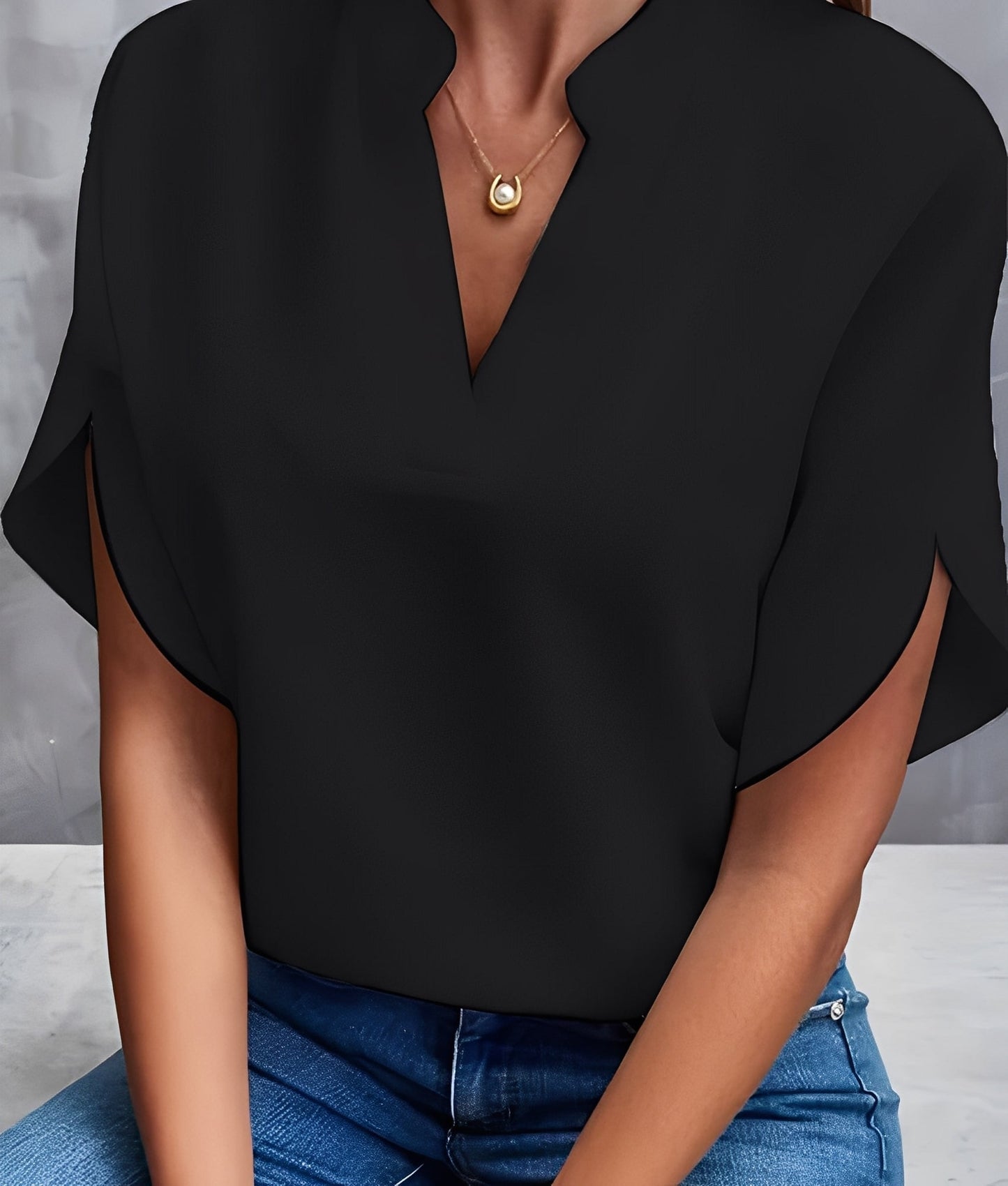 Chantelle - Bluza simplă cu decolteu în V pentru femei