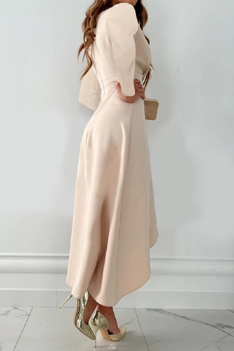 Cherry – Rochie plisată monocromă, perfectă pentru ocazii speciale