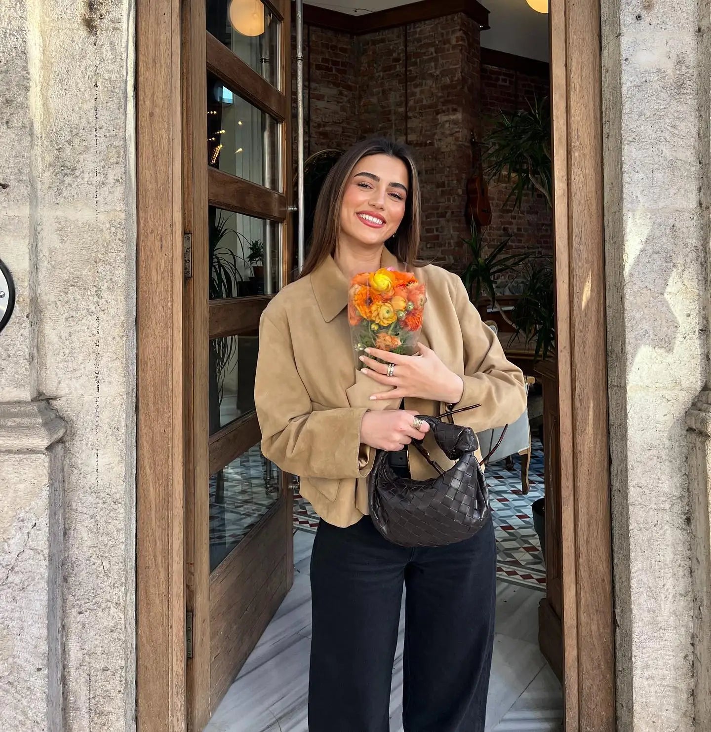 Lena – Jachetă scurtă din piele întoarsă cu închidere cu nasturi