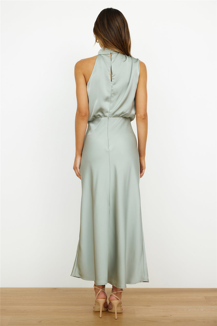 Elianna – Rochie midi elegantă cu decolteu asimetric