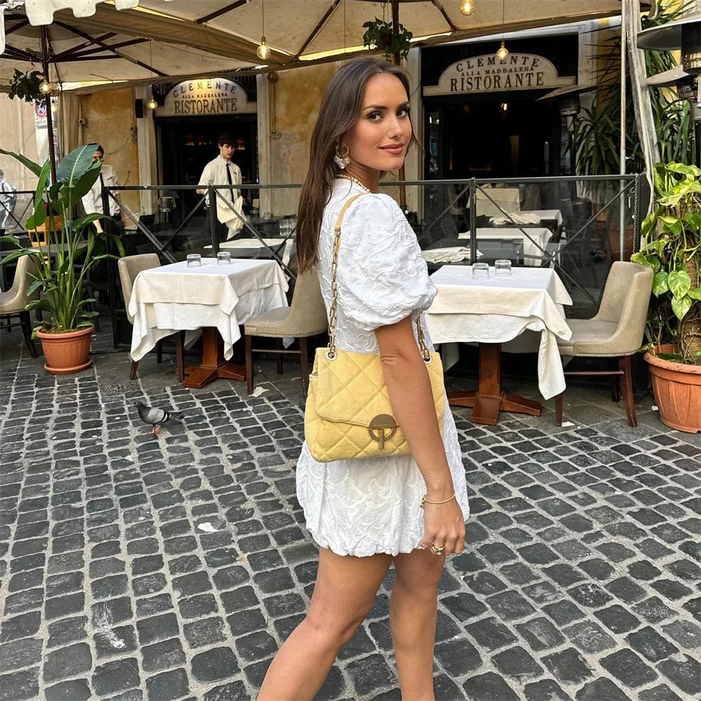 Gytha - Rochie elegantă albă pentru dame