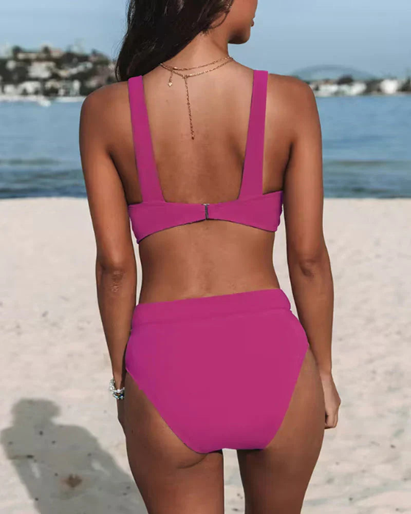 Talia – Bikini Suplu care Îmbunătățește Silueta