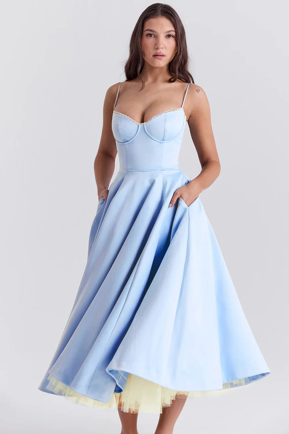 Leona - Rochie Elegantă din Satin pentru Festivități