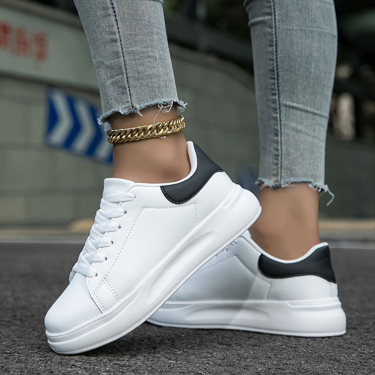 Romy – Adidași din piele albă în look curat