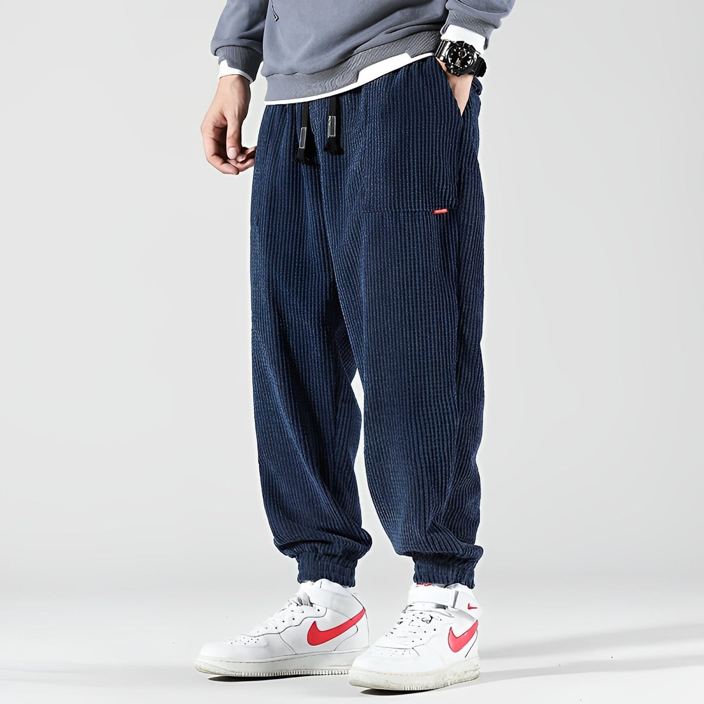 Corden - Pantaloni moderni, lejeri din cord pentru bărbați