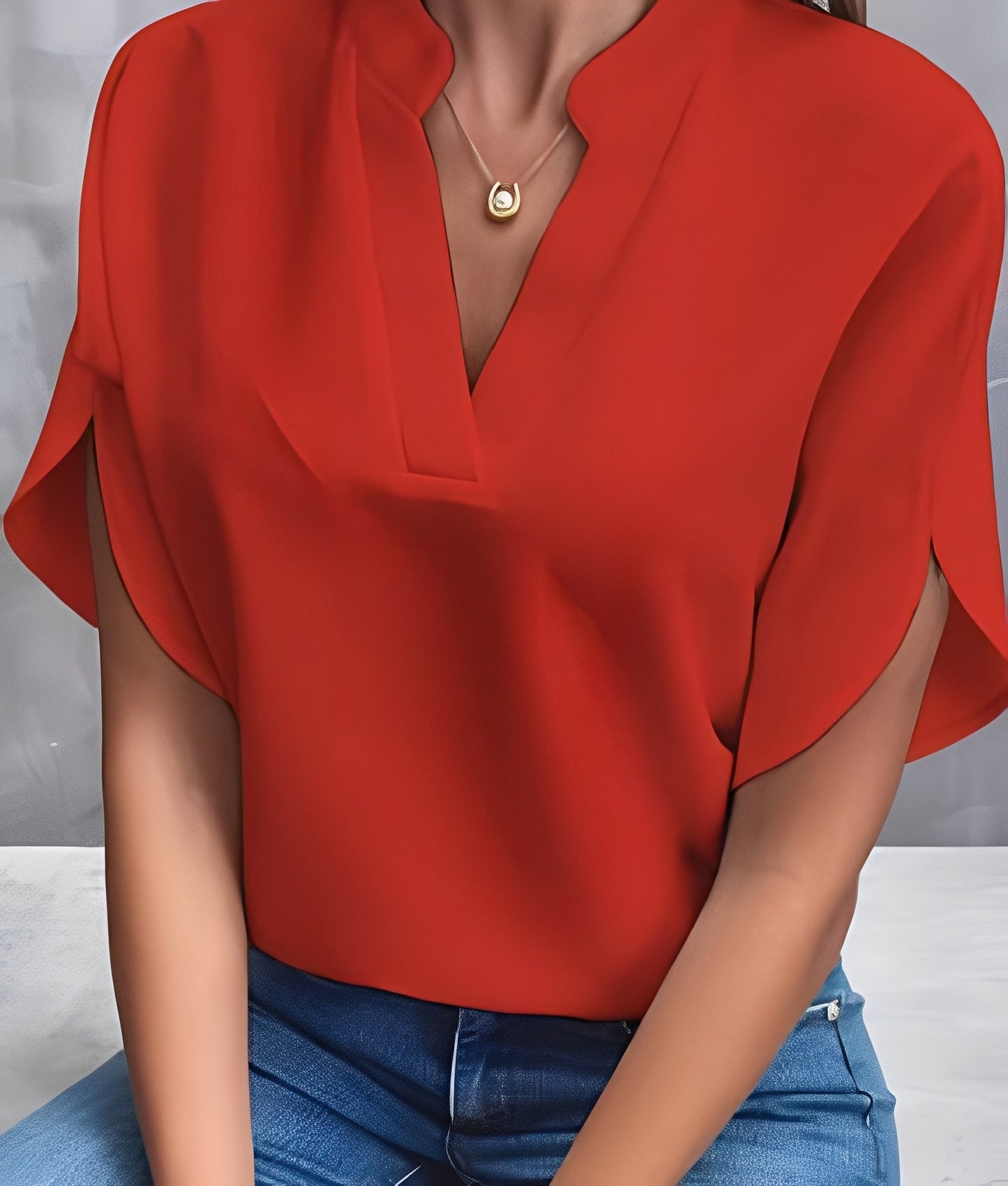 Chantelle - Bluza simplă cu decolteu în V pentru femei