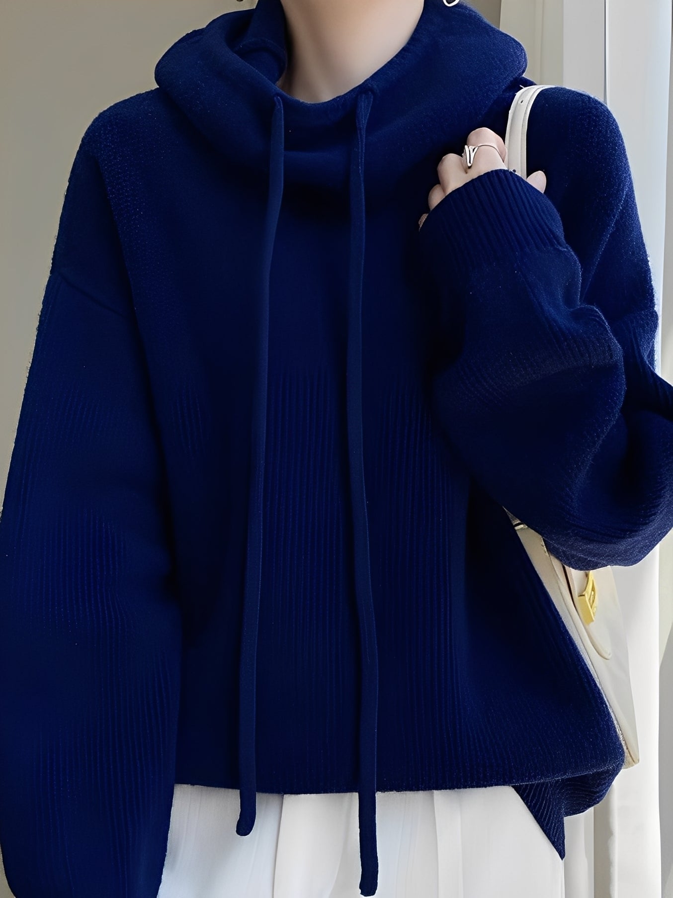 Mercia - Hanorac modern cu glugă pentru femei