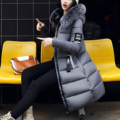 Rowina - Manta stilată, căptușită cu guler de blană pentru femei