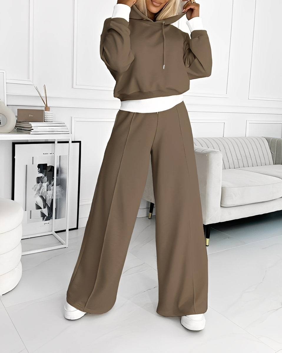 Paulina - Set de trening stilizat cu glugă pentru femei