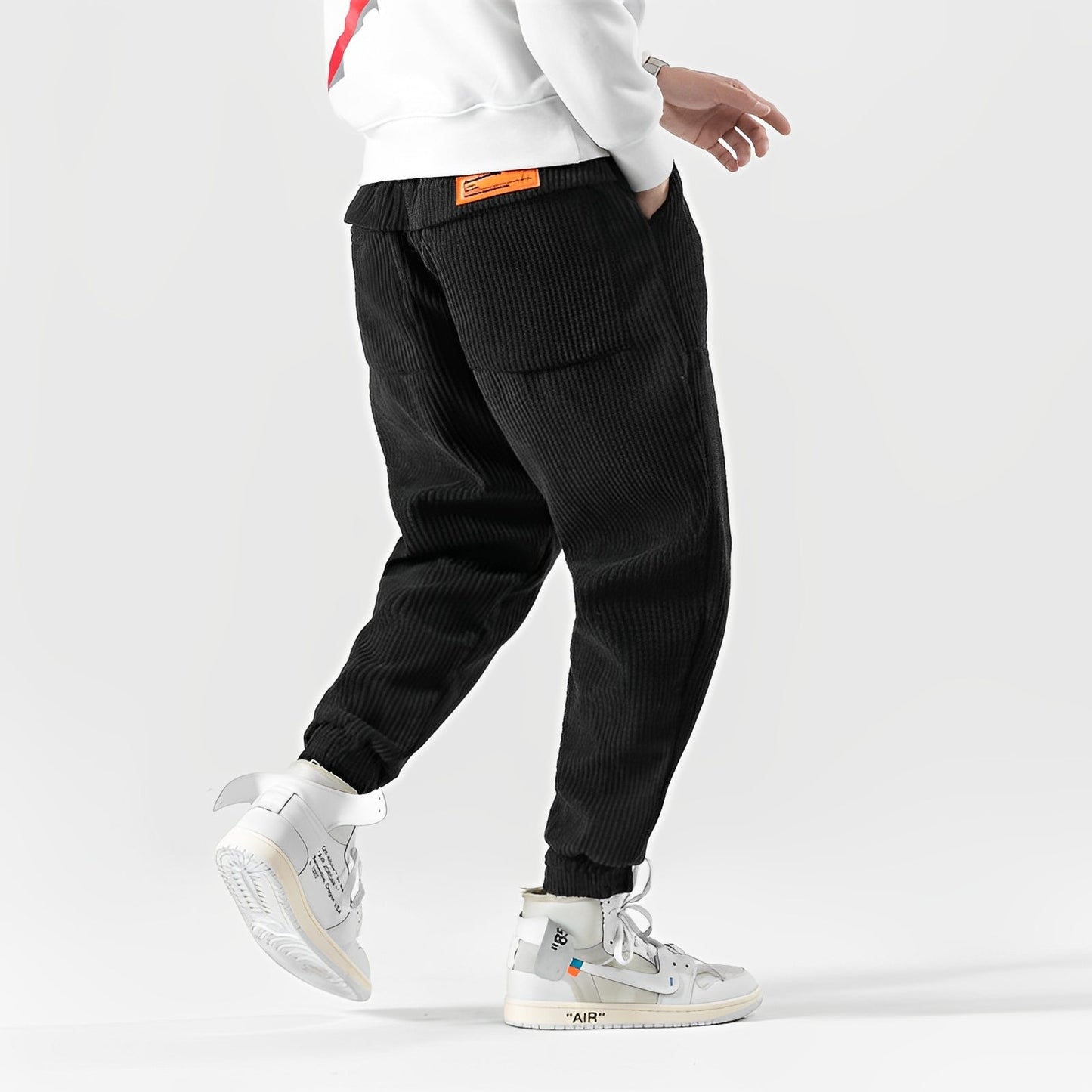 Corden - Pantaloni moderni, lejeri din cord pentru bărbați
