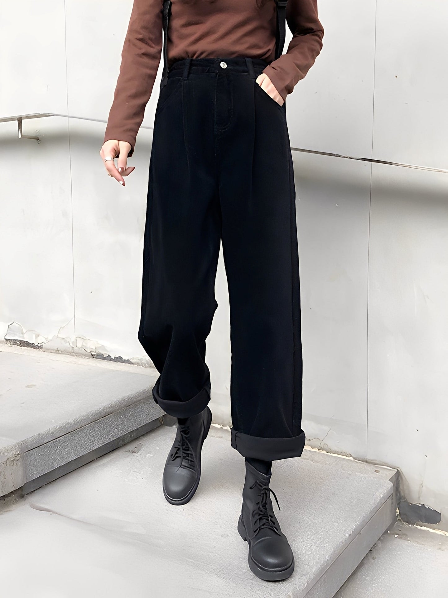 Shelbie - Pantaloni clasici din cord cu picior larg pentru femei