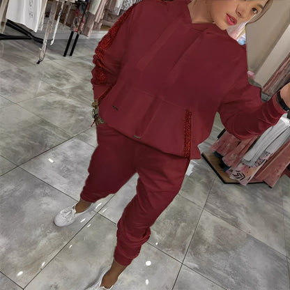 Tiffany - Set stilizat din bluză cu glugă și pantaloni pentru femei