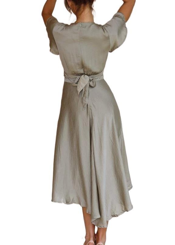 Louise – Rochie Flotantă în Stil Vintage