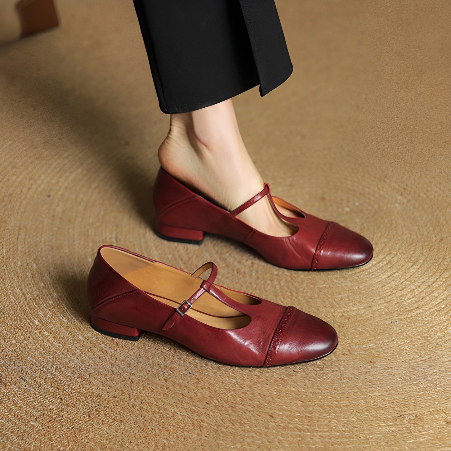 Bella - Balerini din piele casual cu cataramă în formă de T pentru dame