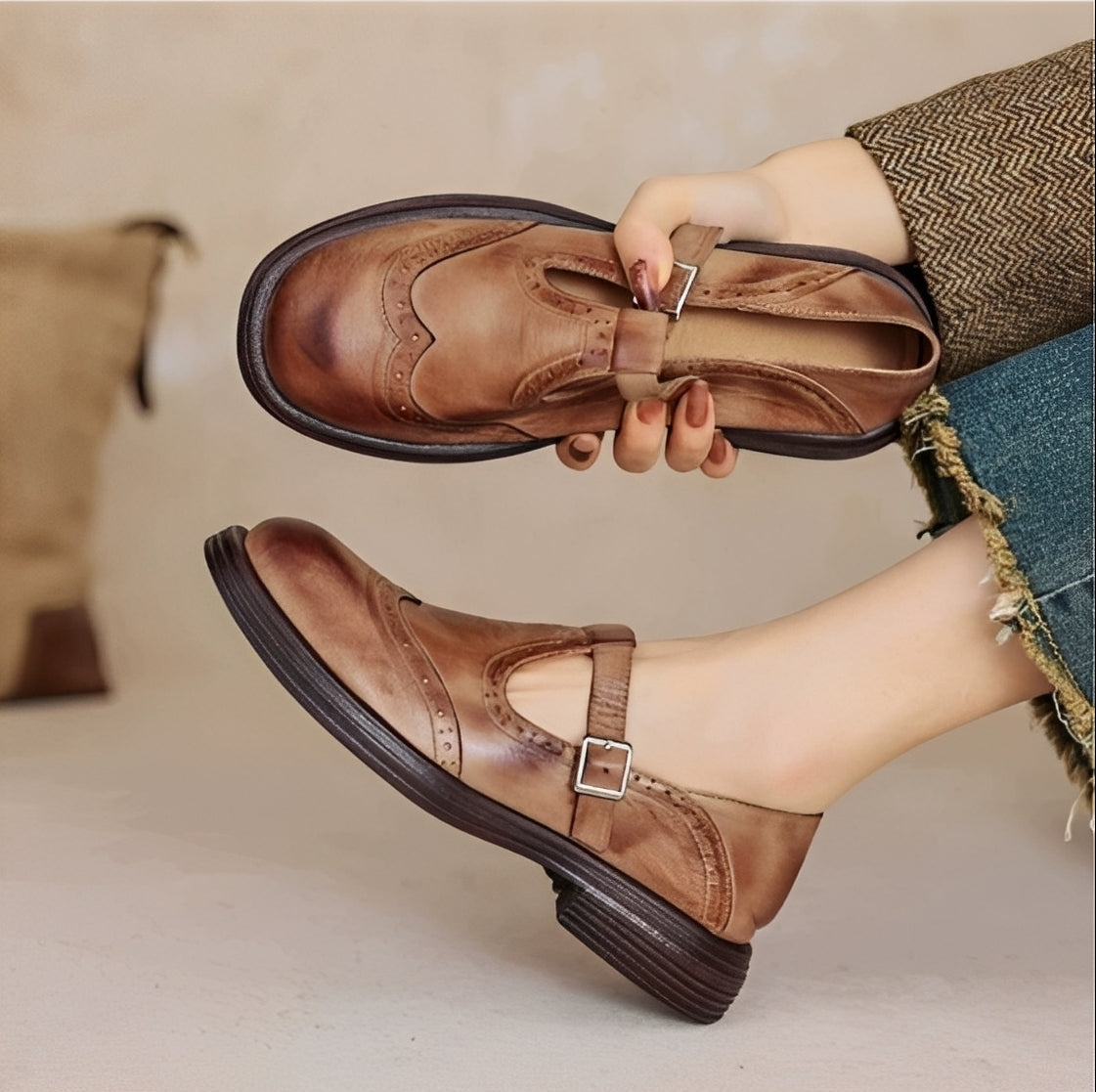 Erika - Pantofi retro din piele groasă pentru femei