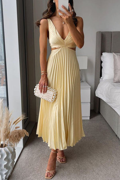 Geraldine - Elegantă Rochie Midi cu Pliuri Satin