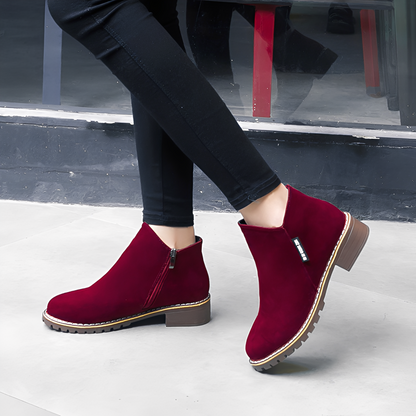 Chantelle - Elegante Botine din Piele Întoarsă pentru Femei