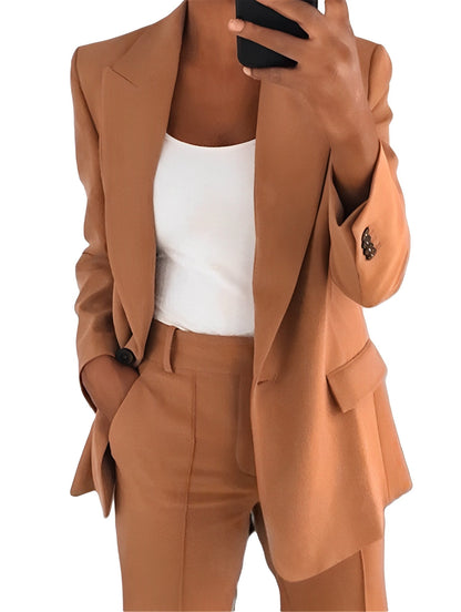 Lorainne - Costum Slim Lejer cu Rever pentru Femei