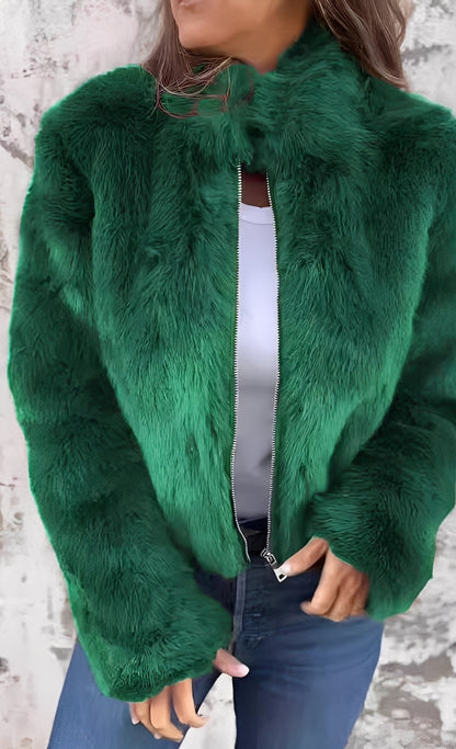 Amanda - Mantie de pluș la modă pentru femei