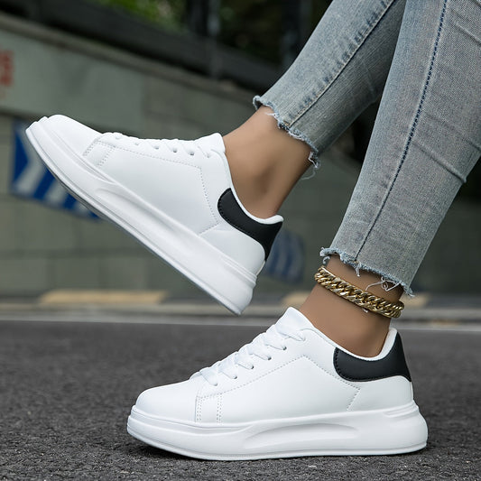 Romy – Adidași din piele albă în look curat