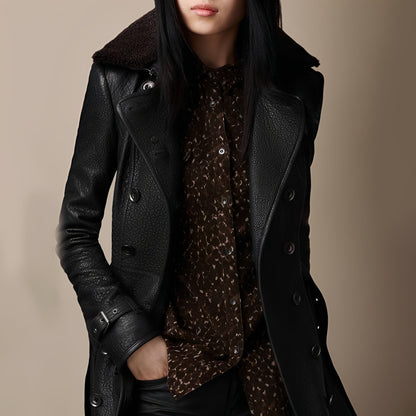 Sylvaine - Manta elegantă din piele pentru femei