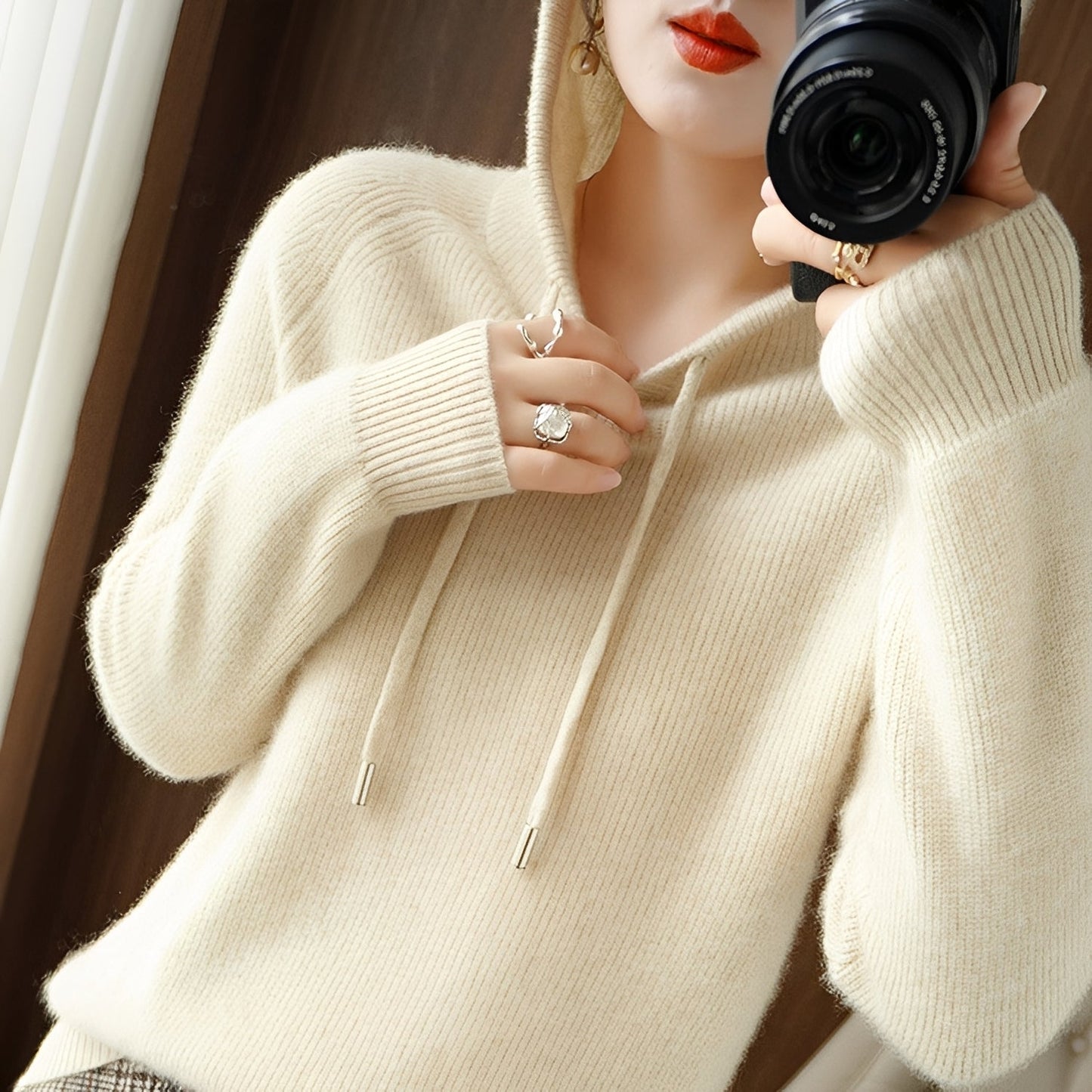 Bonnie - Hanorac stilat din tricot de lână pentru femei