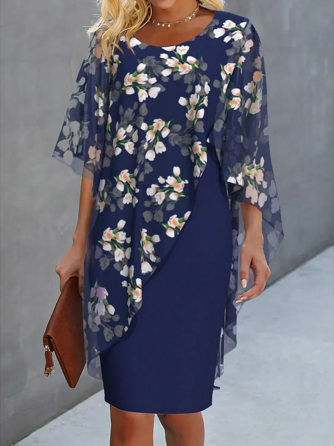 Sofia – Rochie cu decolteu rotund și imprimeu floral