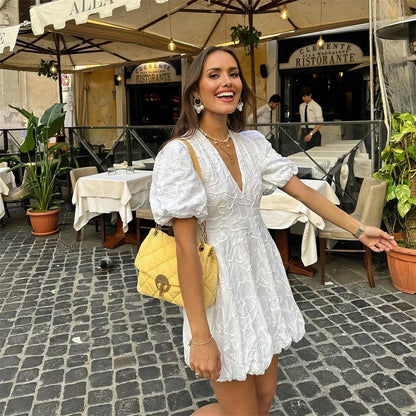 Gytha - Rochie elegantă albă pentru dame